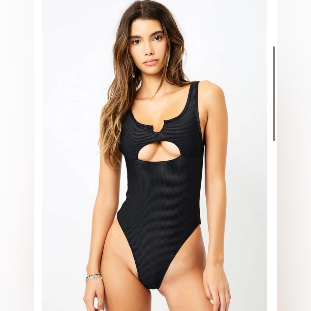 Frankie’s Bikini Cody One piece cheeky black